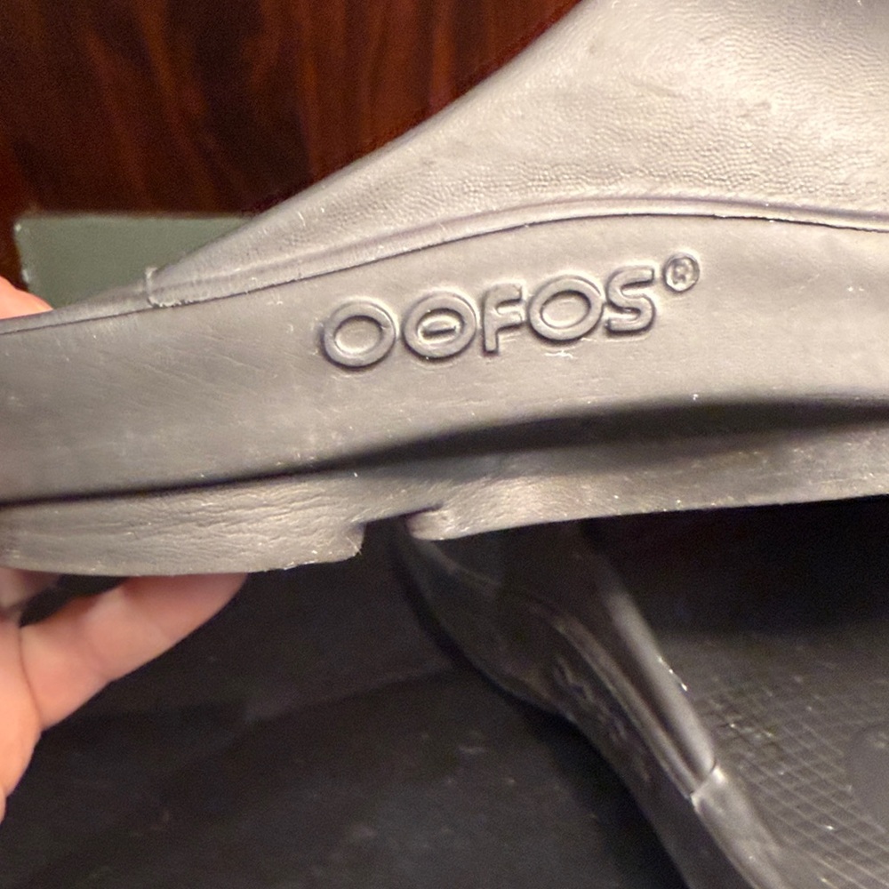 Unisex Black Slide Sandals - Picture 2 of 5